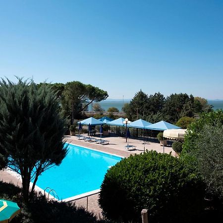 Hotel Ristorante Il Gabbiano Passignano sul Trasimeno Exterior photo