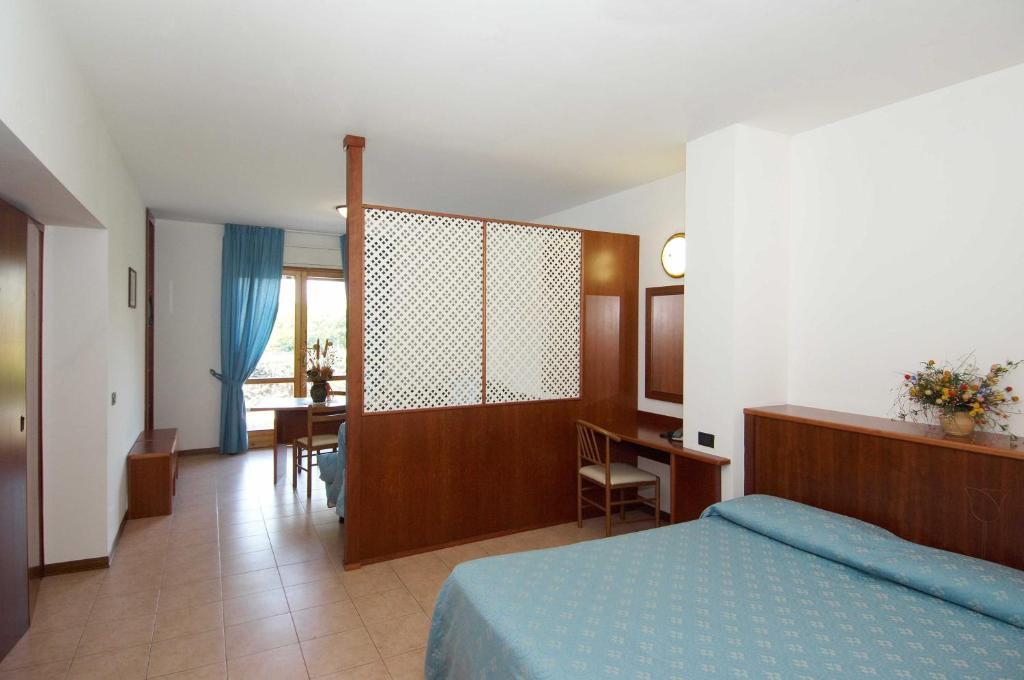 Hotel Ristorante Il Gabbiano Passignano sul Trasimeno Room photo